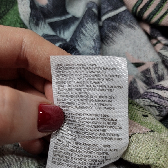 LC Waikiki Classic Tropical Print Dress - Picture 9 of 10